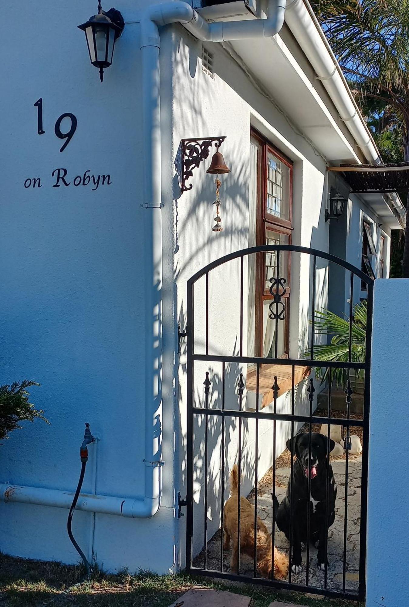 Apartamento 19 On Robyn Durbanville Exterior foto